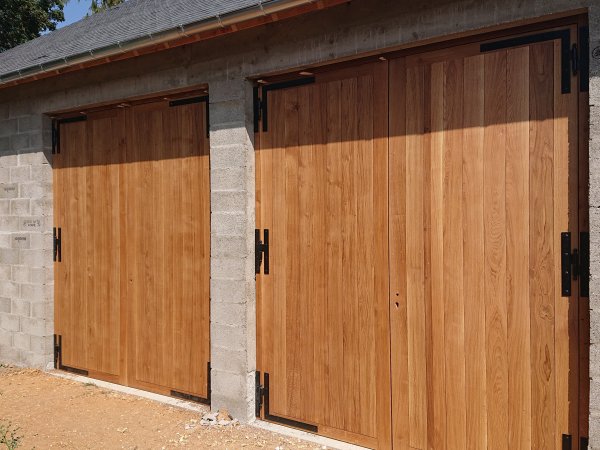 Fabrication et pose de 2 portes de garage